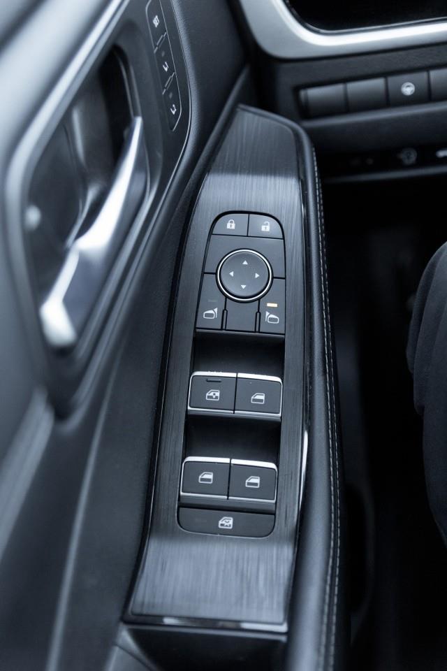 2024 Nissan Rogue SL 4dr All-Wheel Drive Sport Utility Photo
