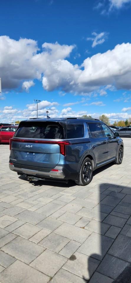 2025 Kia Carnival EX Passenger Van Photo