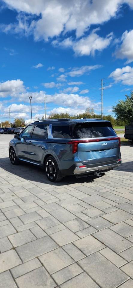 2025 Kia Carnival EX Passenger Van Photo