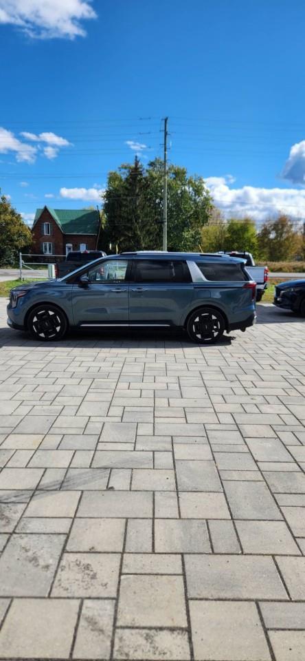 2025 Kia Carnival EX Passenger Van Photo