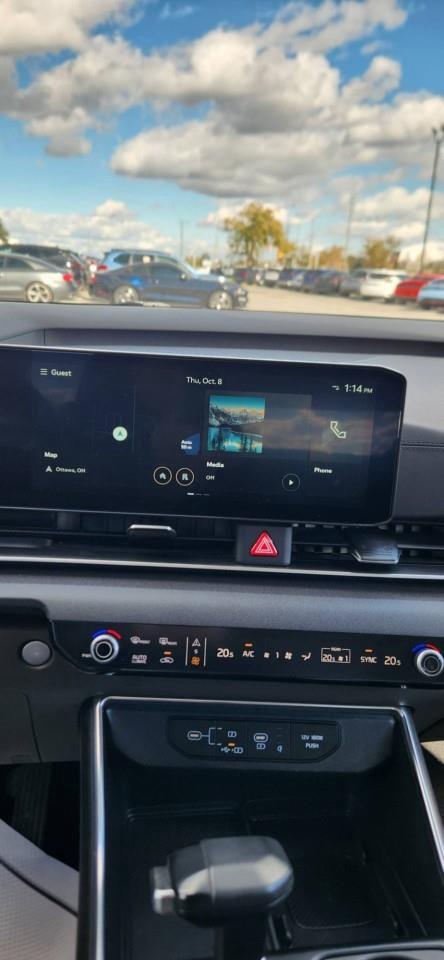 2025 Kia Carnival EX Passenger Van Photo