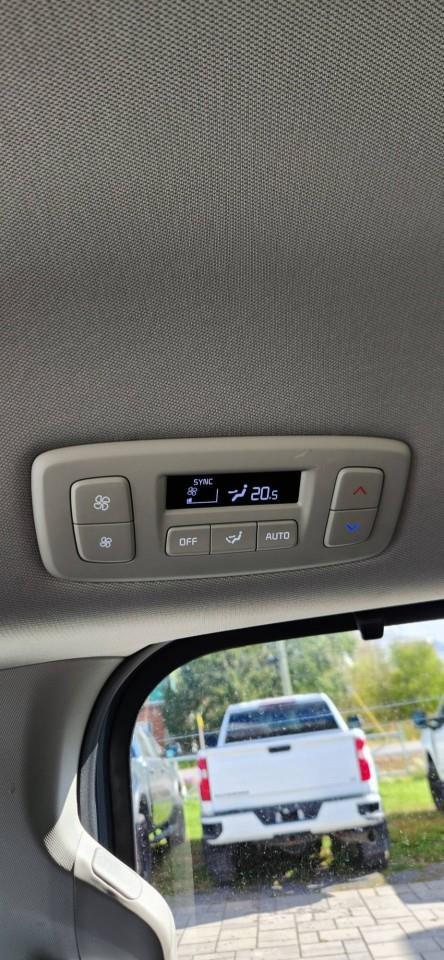 2025 Kia Carnival EX Passenger Van Photo