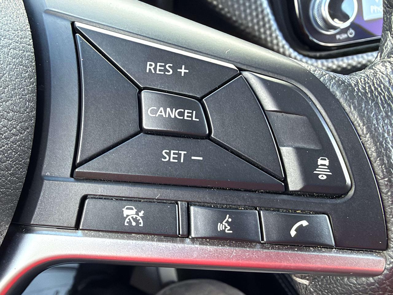 2025 Nissan Kicks SV/AWD/HEATED SEATS/BACK UP CAM/CALL PICTON Photo