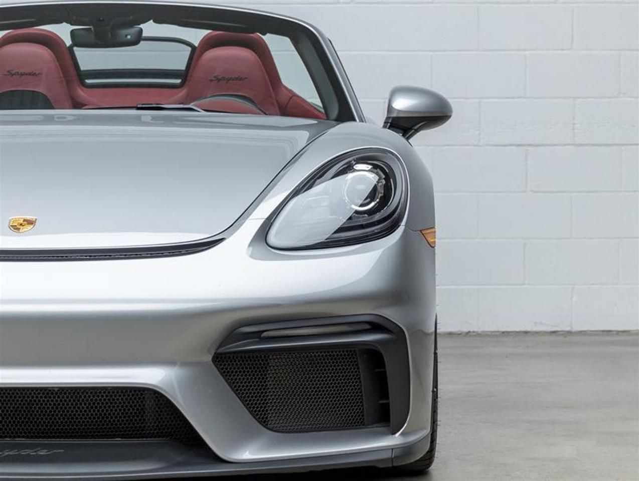 2022 Porsche 718 Spyder  Photo