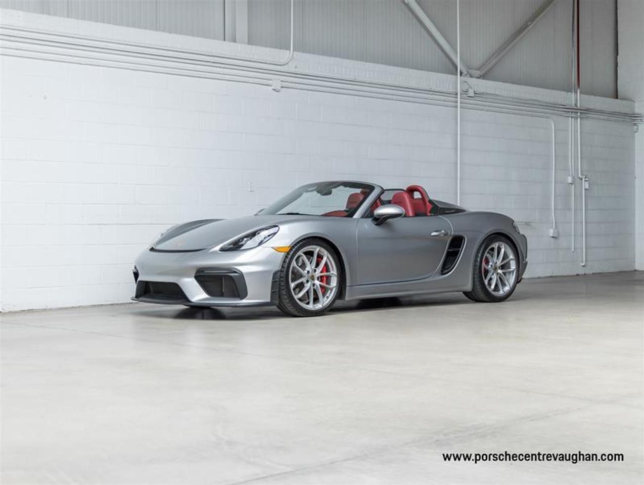 2022 Porsche 718 Spyder  Photo0