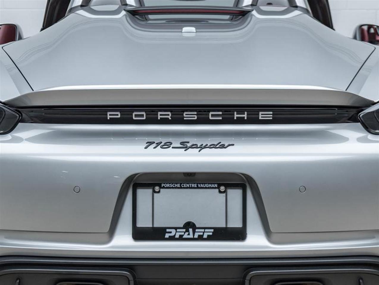 2022 Porsche 718 Spyder  Photo