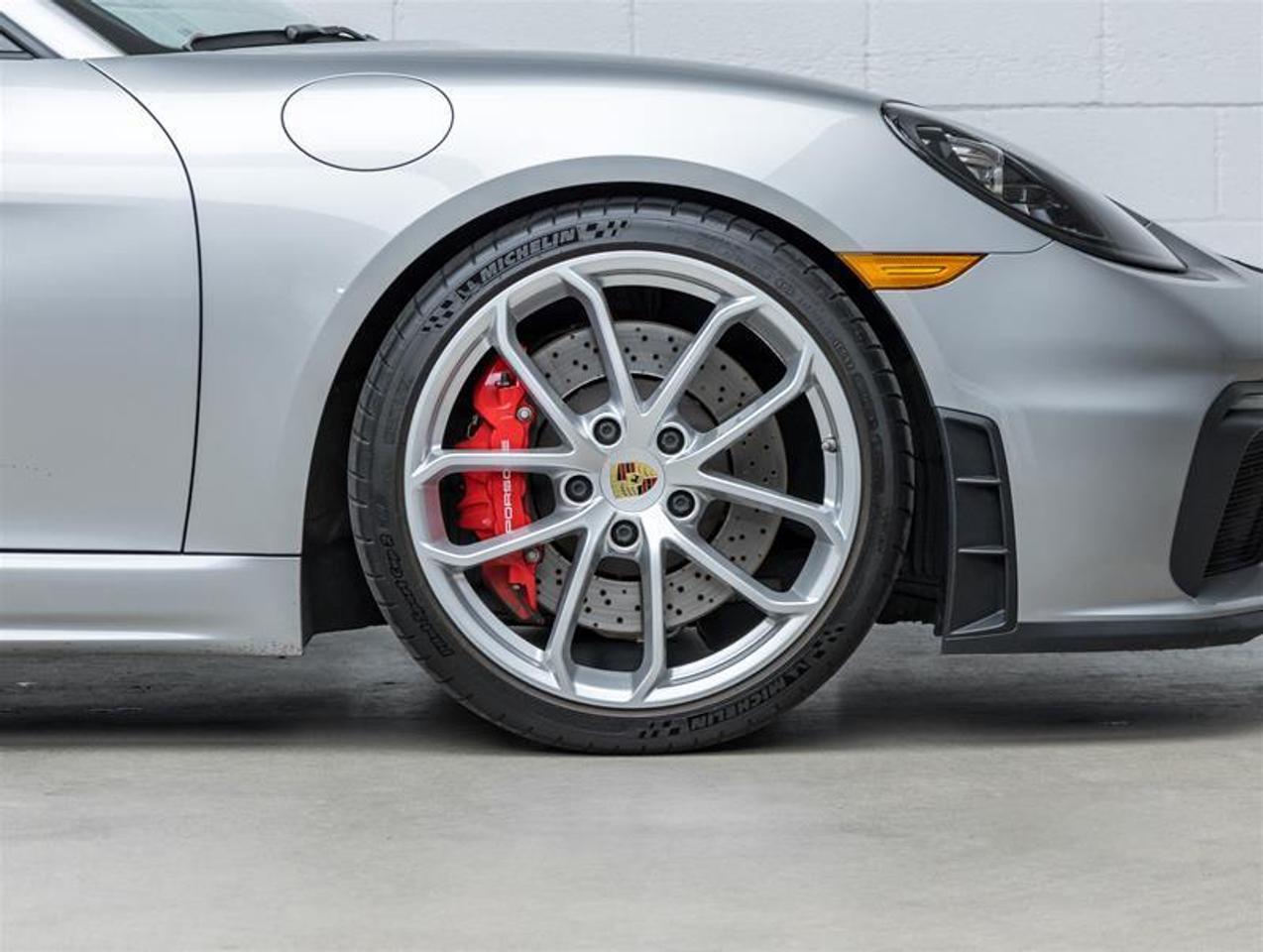 2022 Porsche 718 Spyder  Photo