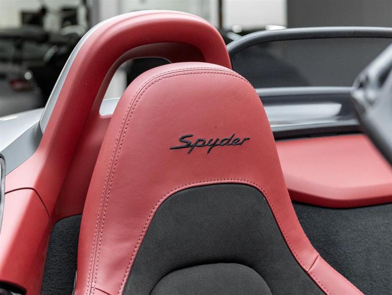 2022 Porsche 718 Spyder  Photo
