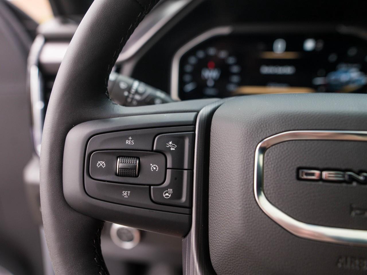 2026 GMC SIERRA 2500HD Crew Cab Standard Box 4-Wheel Drive Denali Ultimate Photo
