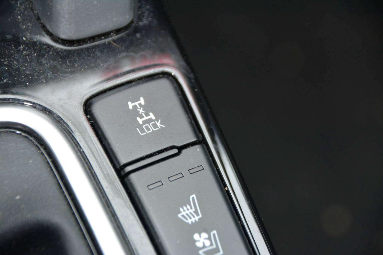 2023 Kia Seltos SX Turbo Photo