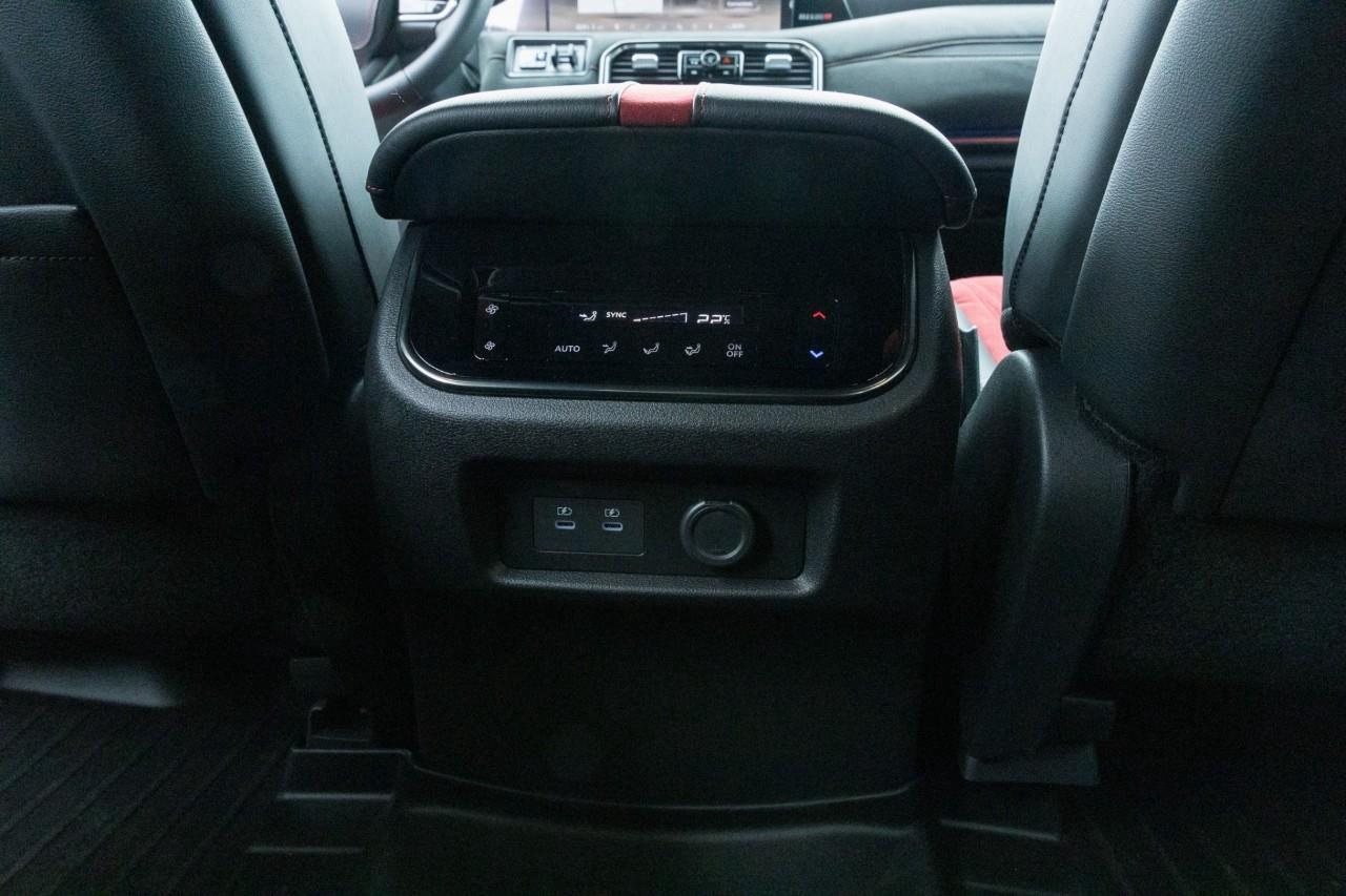 2026 Nissan Armada NISMO 4dr 4x4 Photo