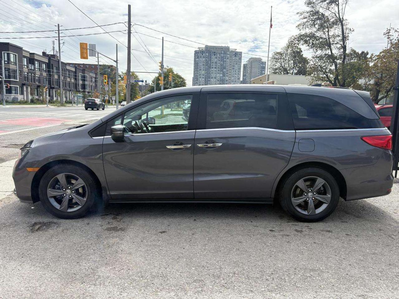 2022 Honda Odyssey Ex-Res Sunroof/Remote Start/Apple Carplay Photo