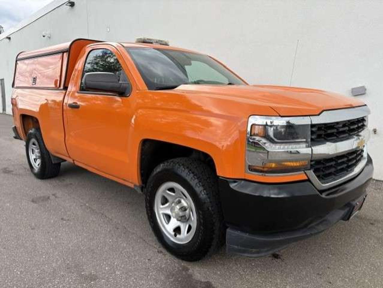2016 Chevrolet Silverado 1500 V6 REGULAR CAB-SHORT BOX-1 OWNER-CERTIFIED Photo