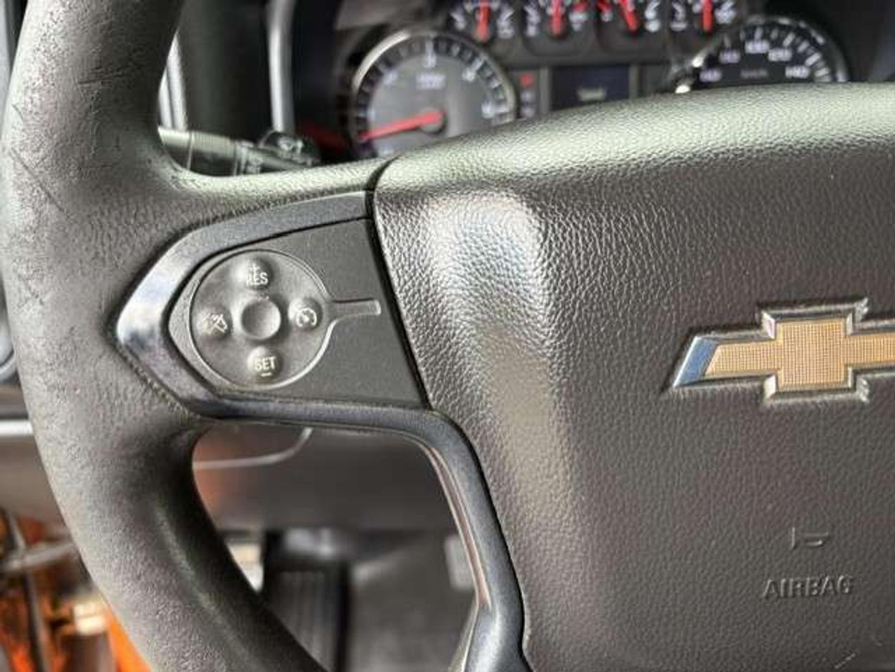 2016 Chevrolet Silverado 1500 V6 REGULAR CAB-SHORT BOX-1 OWNER-CERTIFIED Photo