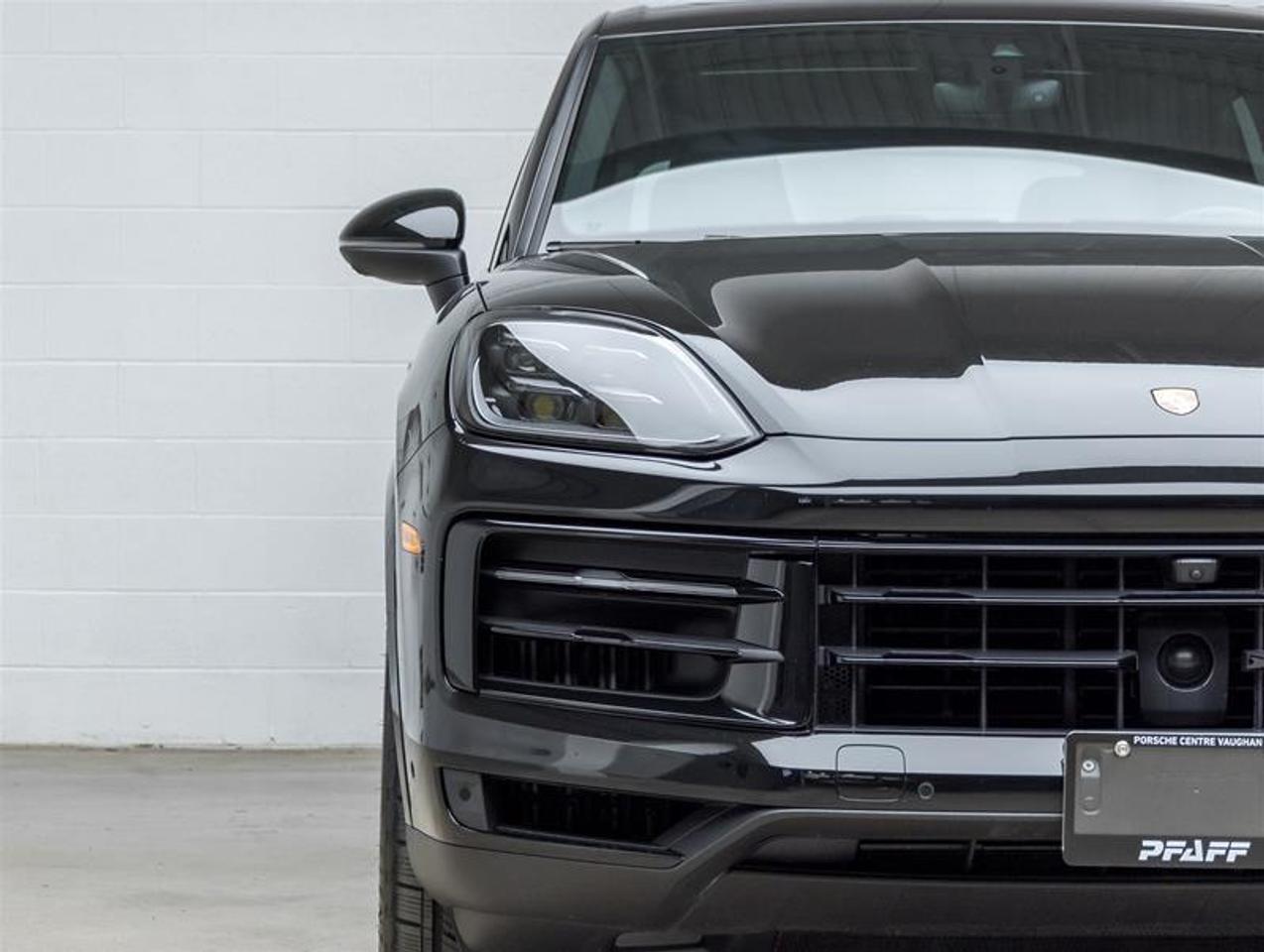 2024 Porsche Cayenne  Photo