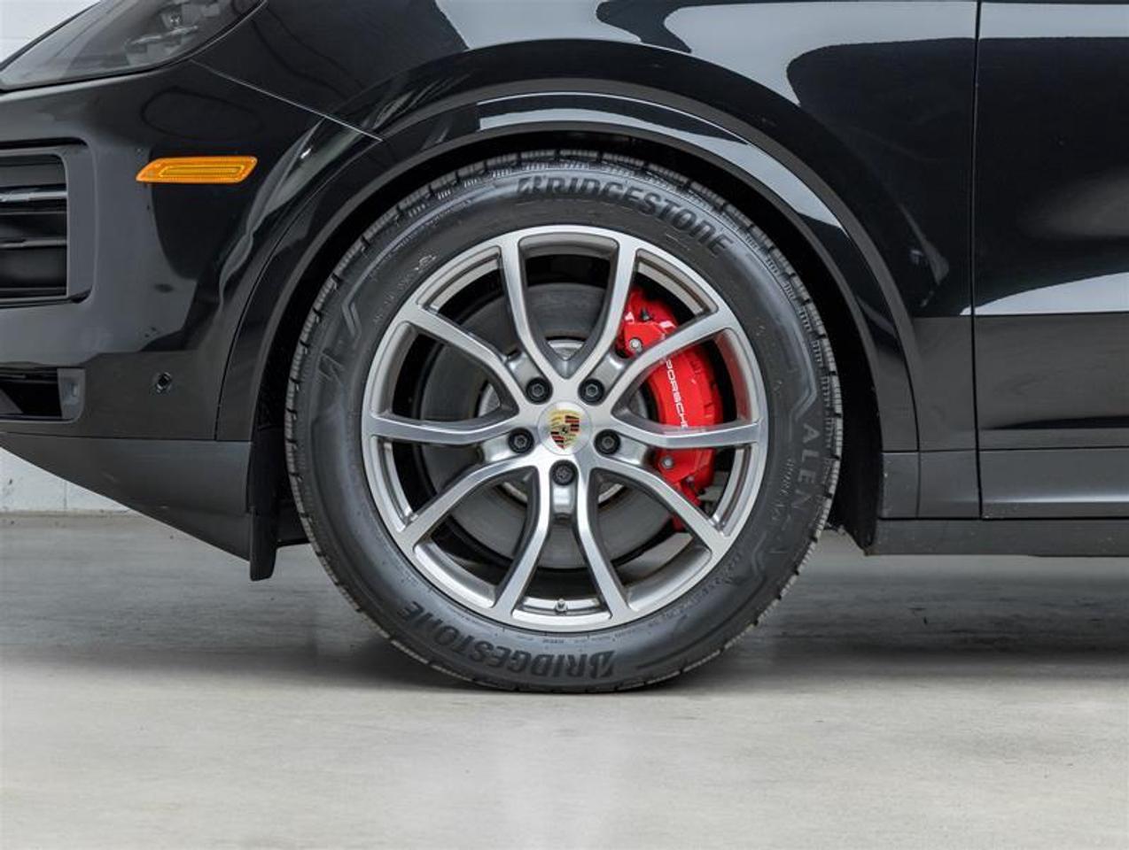 2024 Porsche Cayenne  Photo