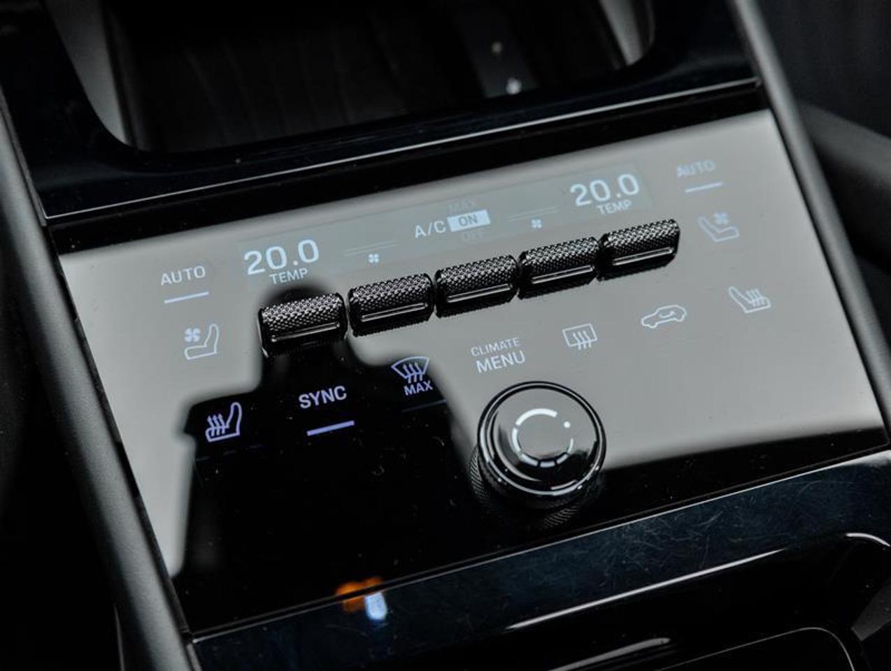 2024 Porsche Cayenne  Photo