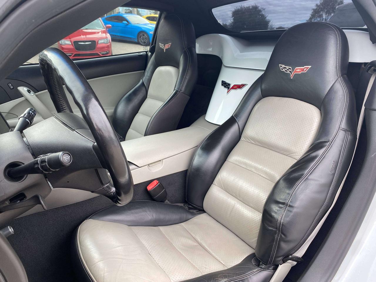 2007 Chevrolet Corvette LEATHER, CONVERTIBLE, MANUAL TRANSMISSION, 6.0L! Photo