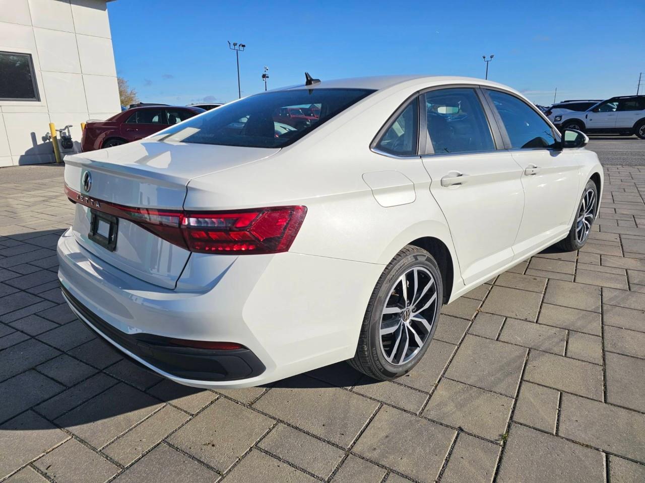 2025 Volkswagen Jetta Comfortline 4dr Sedan Photo