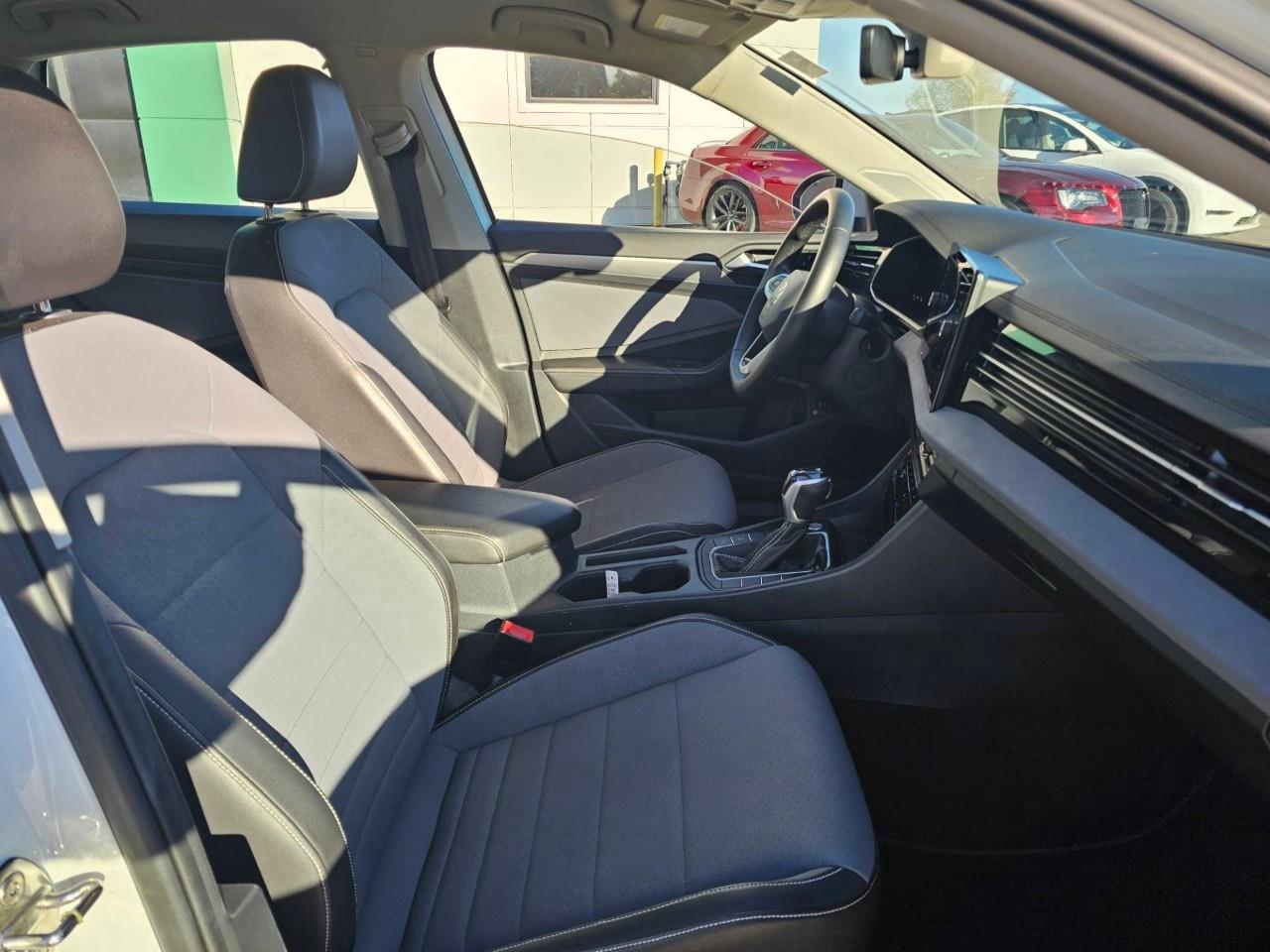 2025 Volkswagen Jetta Comfortline 4dr Sedan Photo