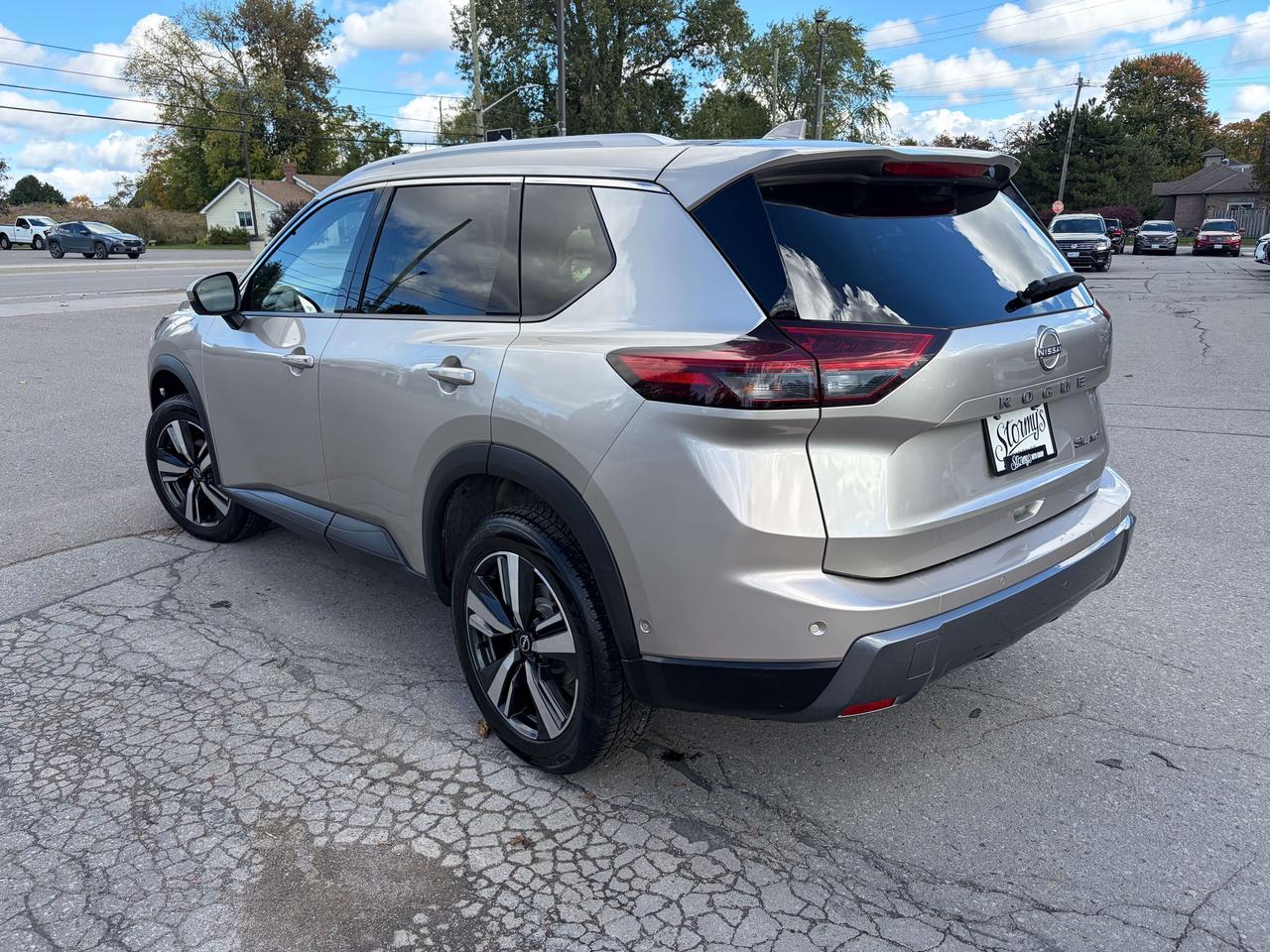 2024 Nissan Rogue SL/PWR ROOF/HEATED SEATS/AWD/CALL PICTON Photo