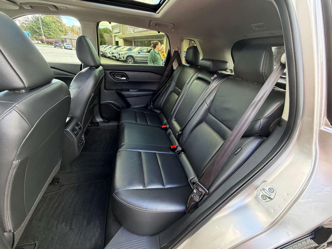2024 Nissan Rogue SL/PWR ROOF/HEATED SEATS/AWD/CALL PICTON Photo