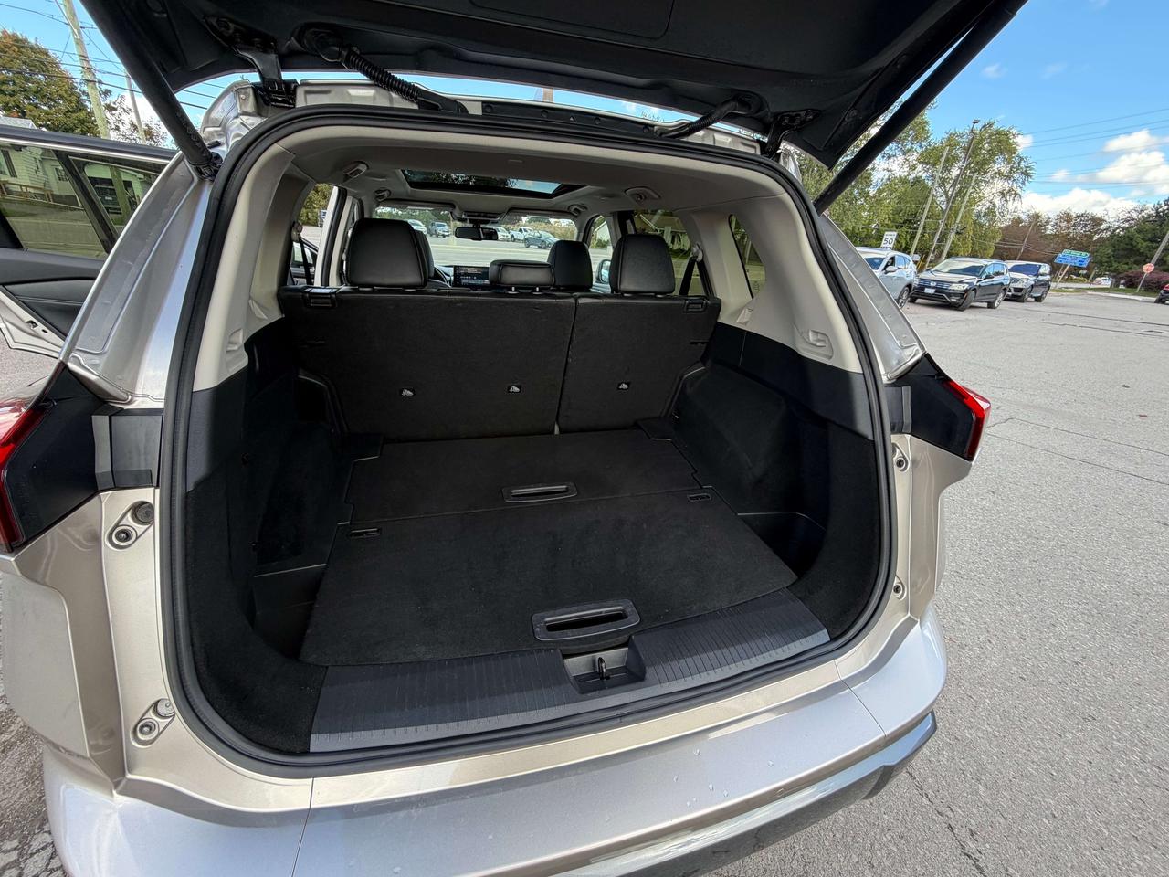 2024 Nissan Rogue SL/PWR ROOF/HEATED SEATS/AWD/CALL PICTON Photo