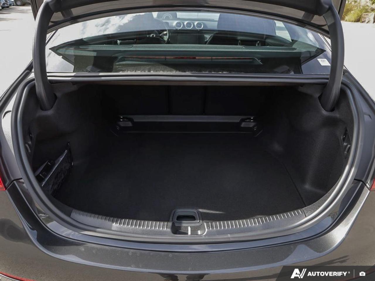 2027 Mercedes-Benz C300  Photo