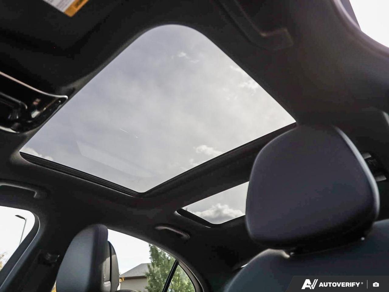 2027 Mercedes-Benz C300  Photo