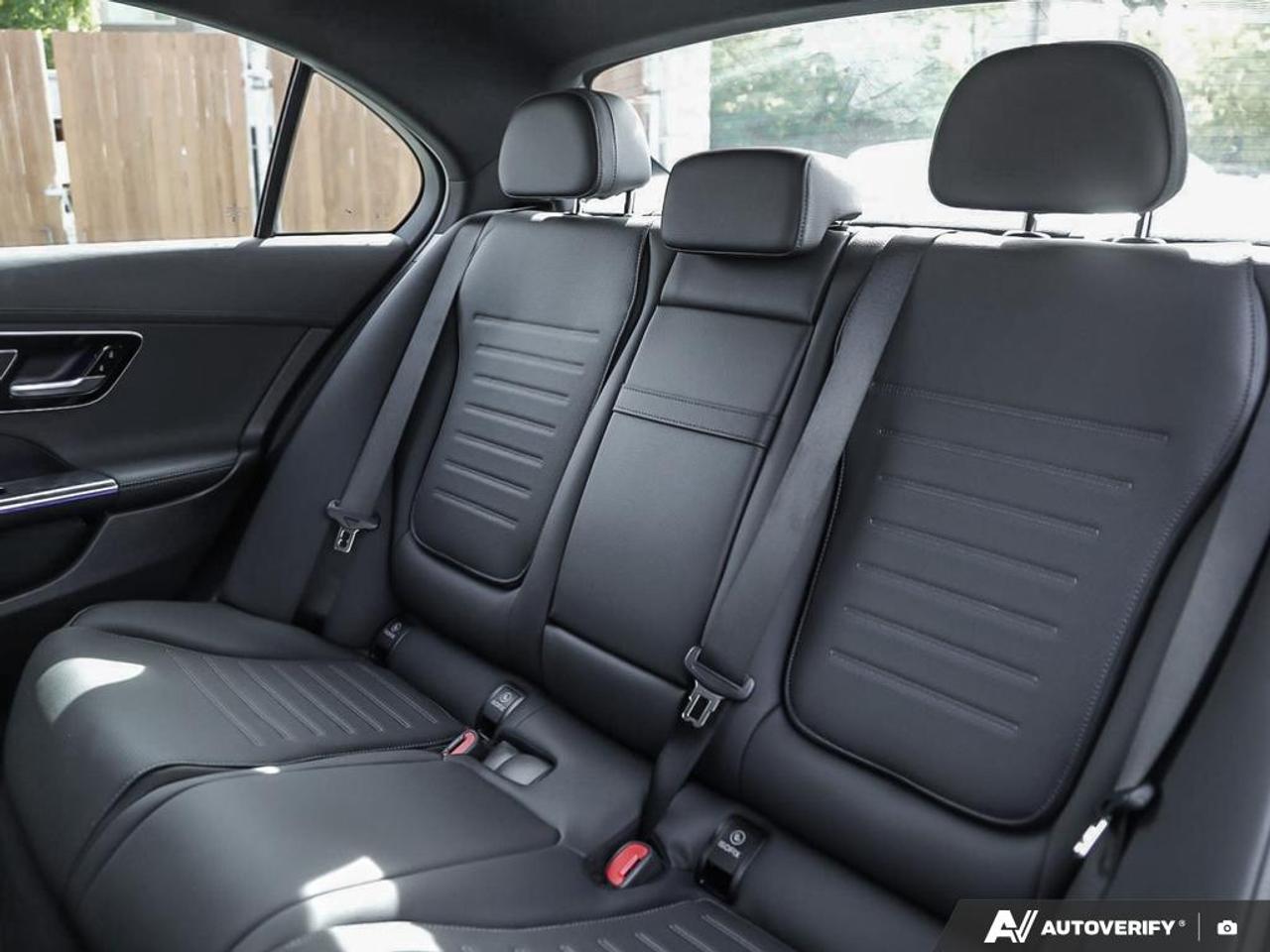 2027 Mercedes-Benz C300  Photo