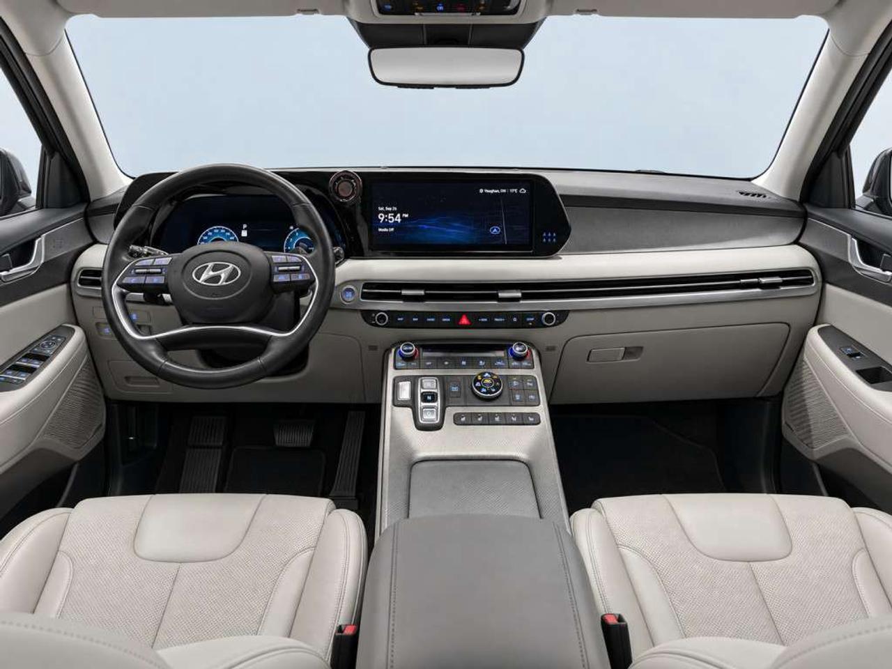 2023 Hyundai PALISADE Urban AWD   8-Passenger   Panoramic Sunroof   Navigation   Blind Spot Assist   Highway Driving Assist   Clean CARFAX Photo