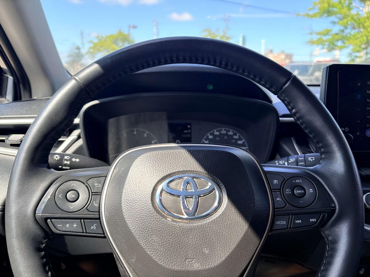 2024 Toyota Corolla Cross LE 2.0L AWD   Htd Cloth   ACC   Clean CF Photo3