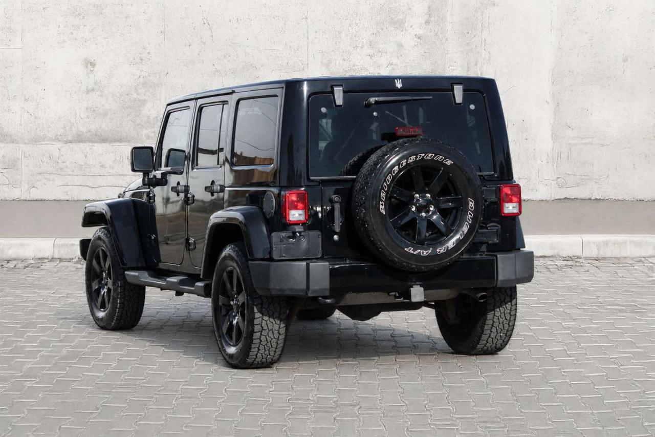 2014 Jeep Wrangler Unlimited Sahara 4x4  6SpeedManual SideSteps Gps S Photo3