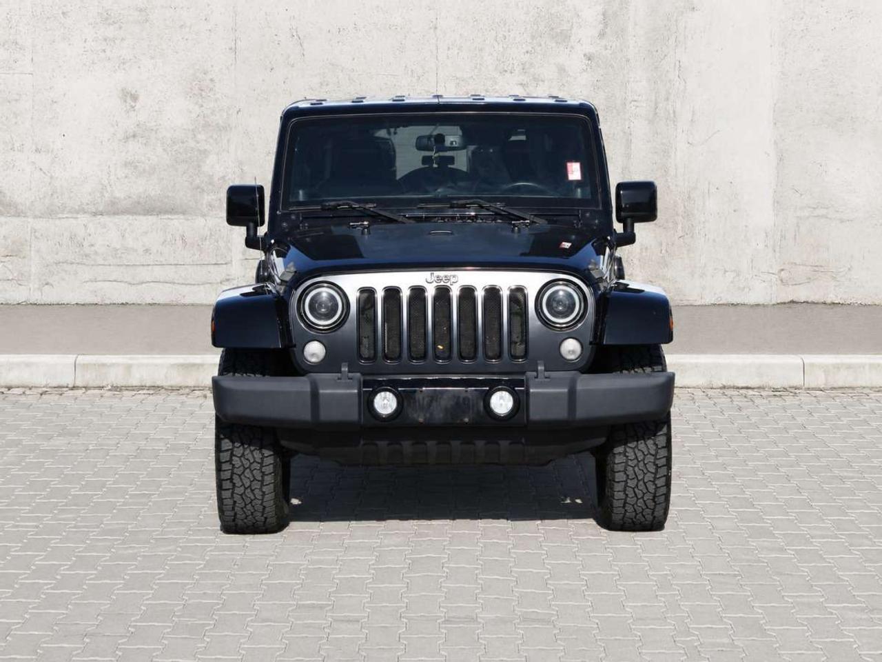 2014 Jeep Wrangler Unlimited Sahara 4x4  6SpeedManual SideSteps Gps S Photo1