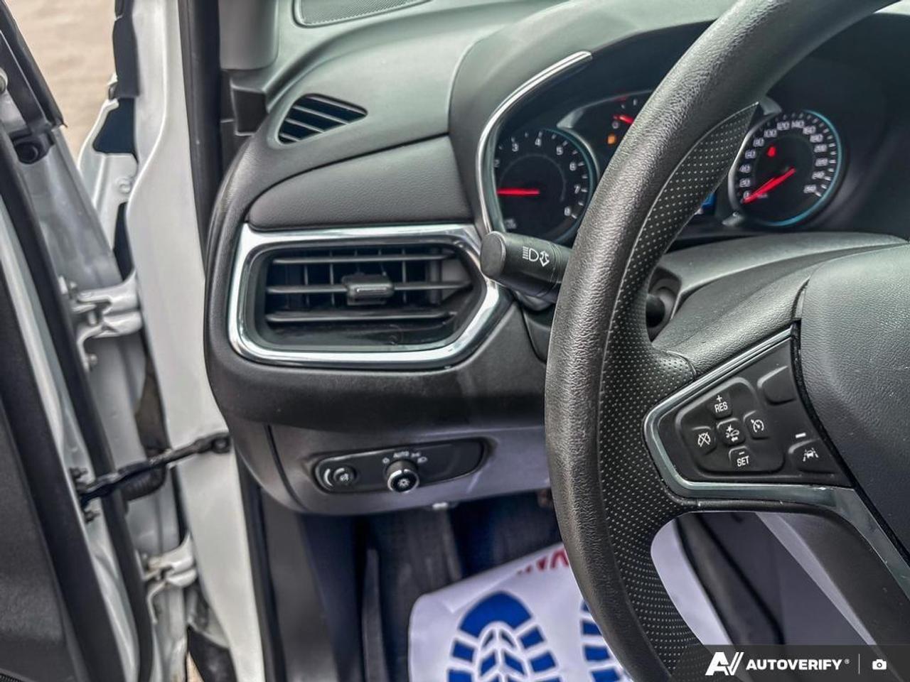 2023 Chevrolet Equinox LT All-wheel Drive Photo