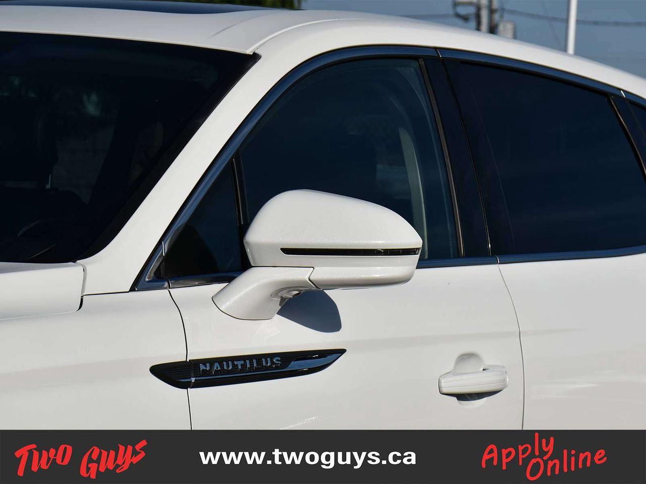 2023 Lincoln Nautilus Reserve 2.7L AWD   Panoroof   Nav   Htd Cooled Lth Photo