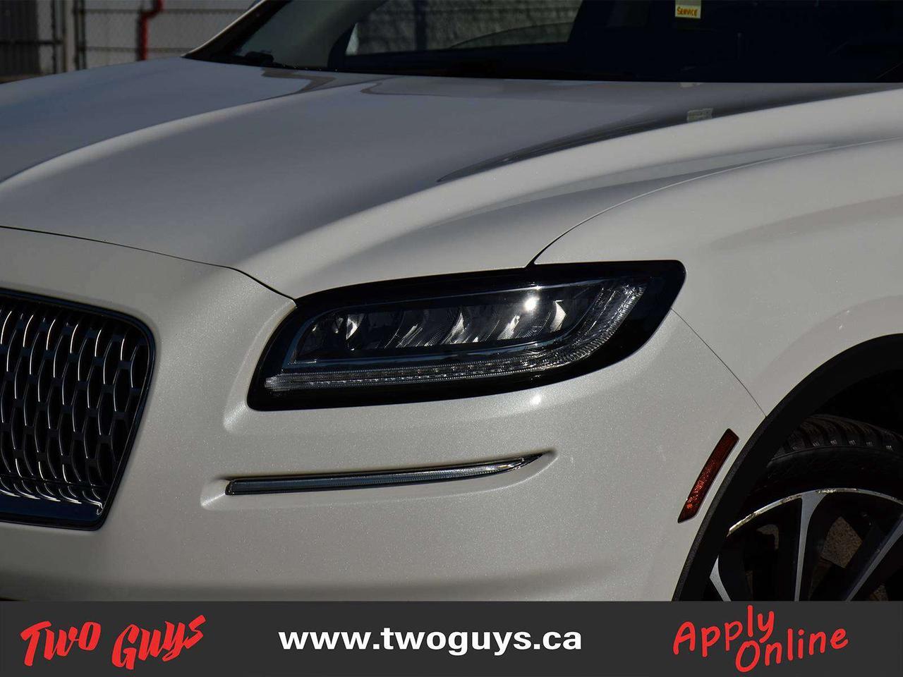 2023 Lincoln Nautilus Reserve 2.7L AWD   Panoroof   Nav   Htd Cooled Lth Photo