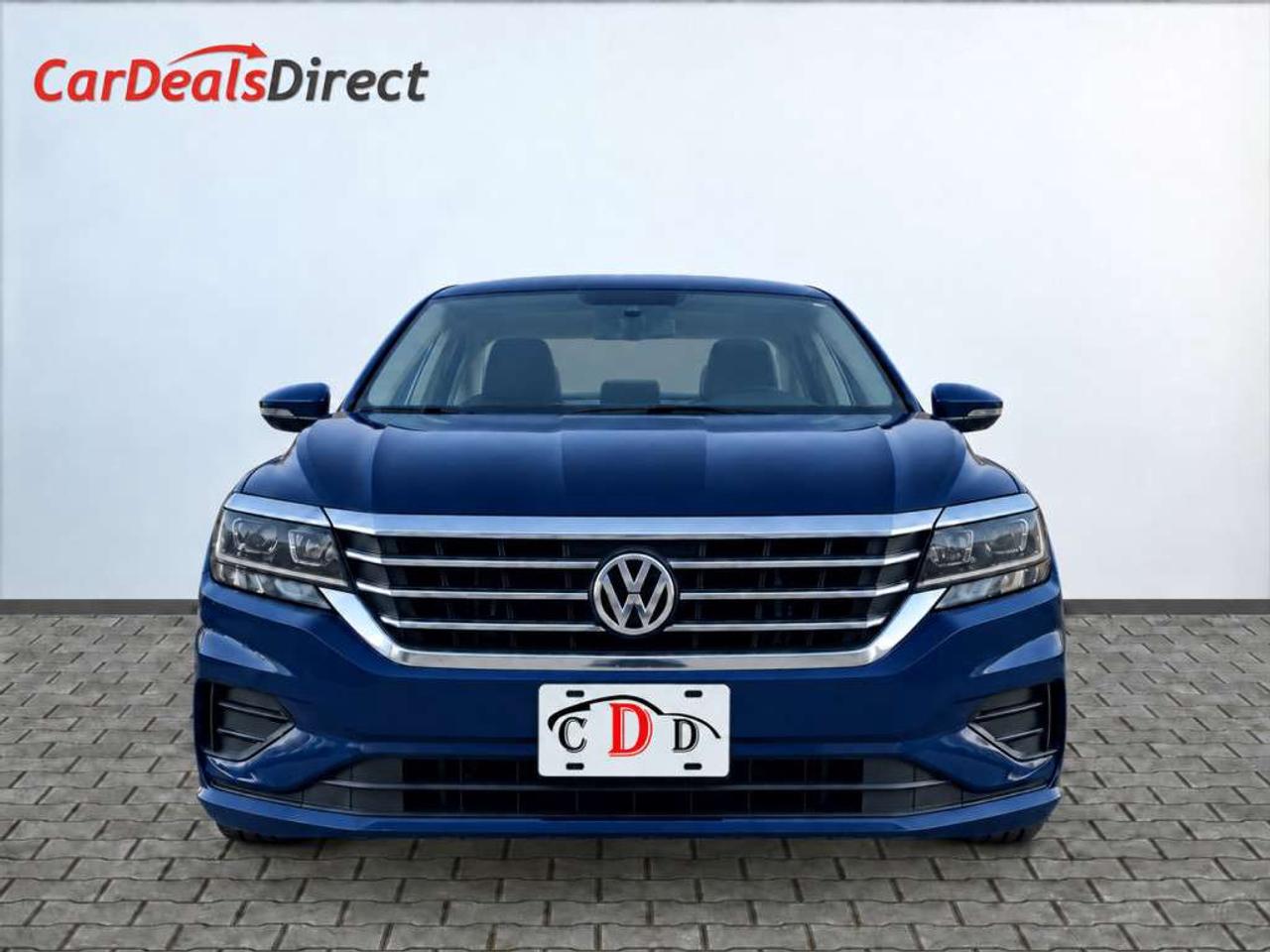 2020 Volkswagen Passat S / FWD / HEATED SEATS / BLIND SPOT / FRONT ASSIST / BACKUP CAM / CARPLAY Photo
