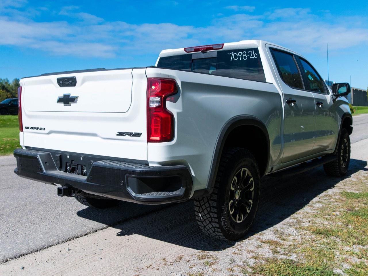 2026 Chevrolet Silverado 1500 Crew Cab Short Box 4-Wheel Drive ZR2 Photo