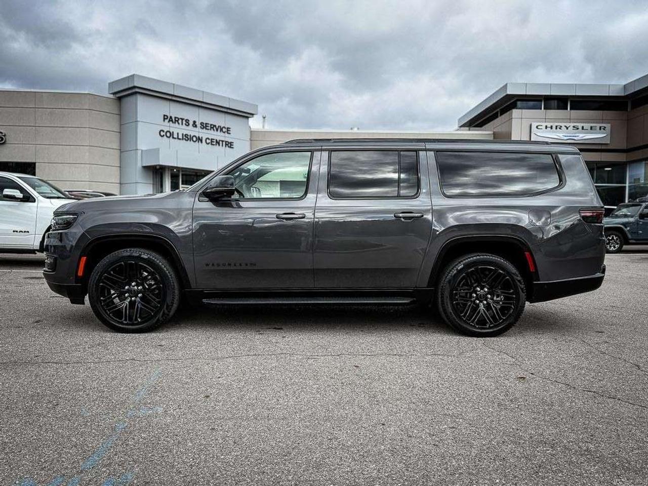 2025 Jeep Wagoneer Series II Carbide   SOLD BY KRYSTAL THANK YOU!!! Photo