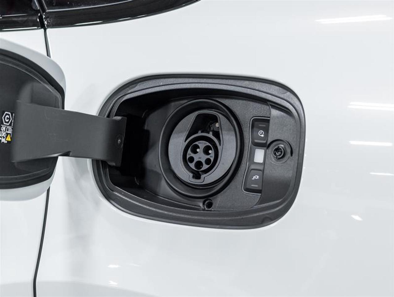2026 Porsche Cayenne  Photo