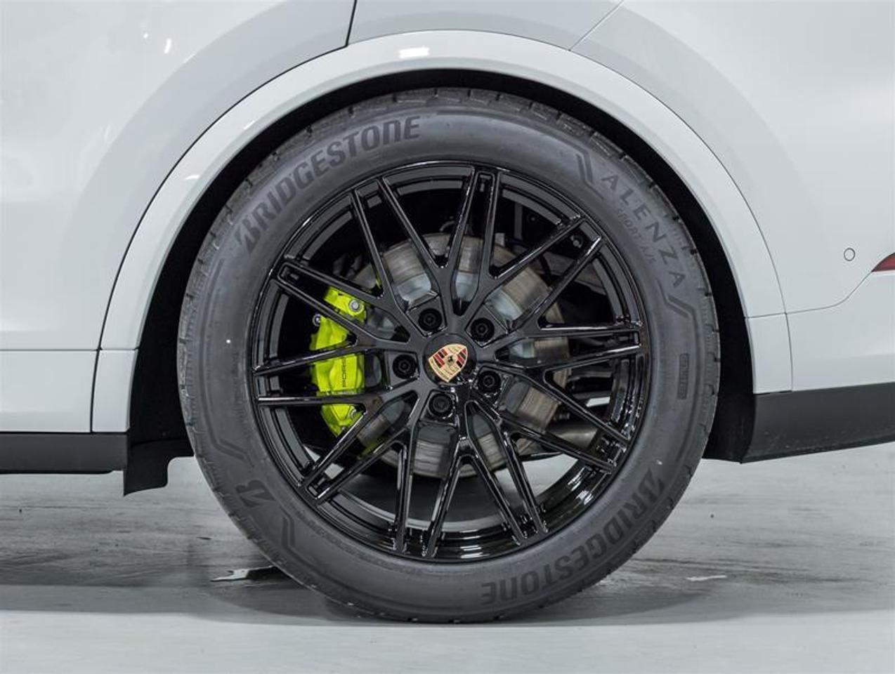 2026 Porsche Cayenne  Photo