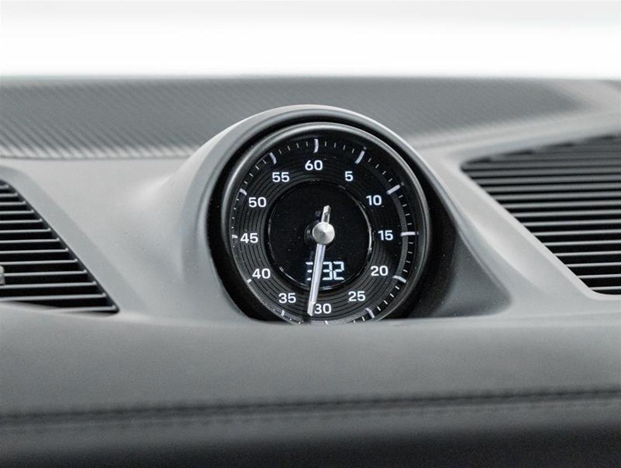 2026 Porsche Cayenne  Photo