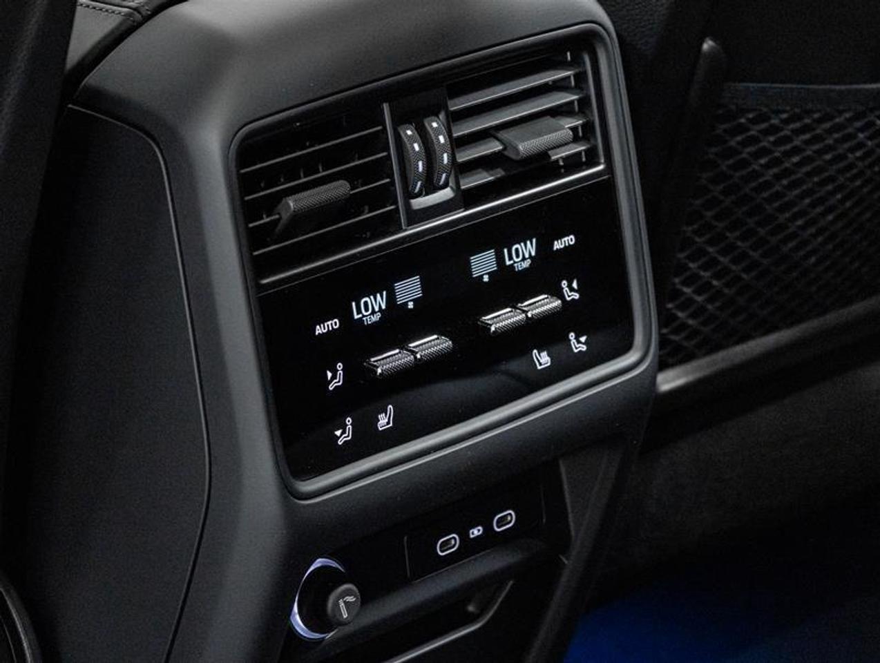 2026 Porsche Cayenne  Photo