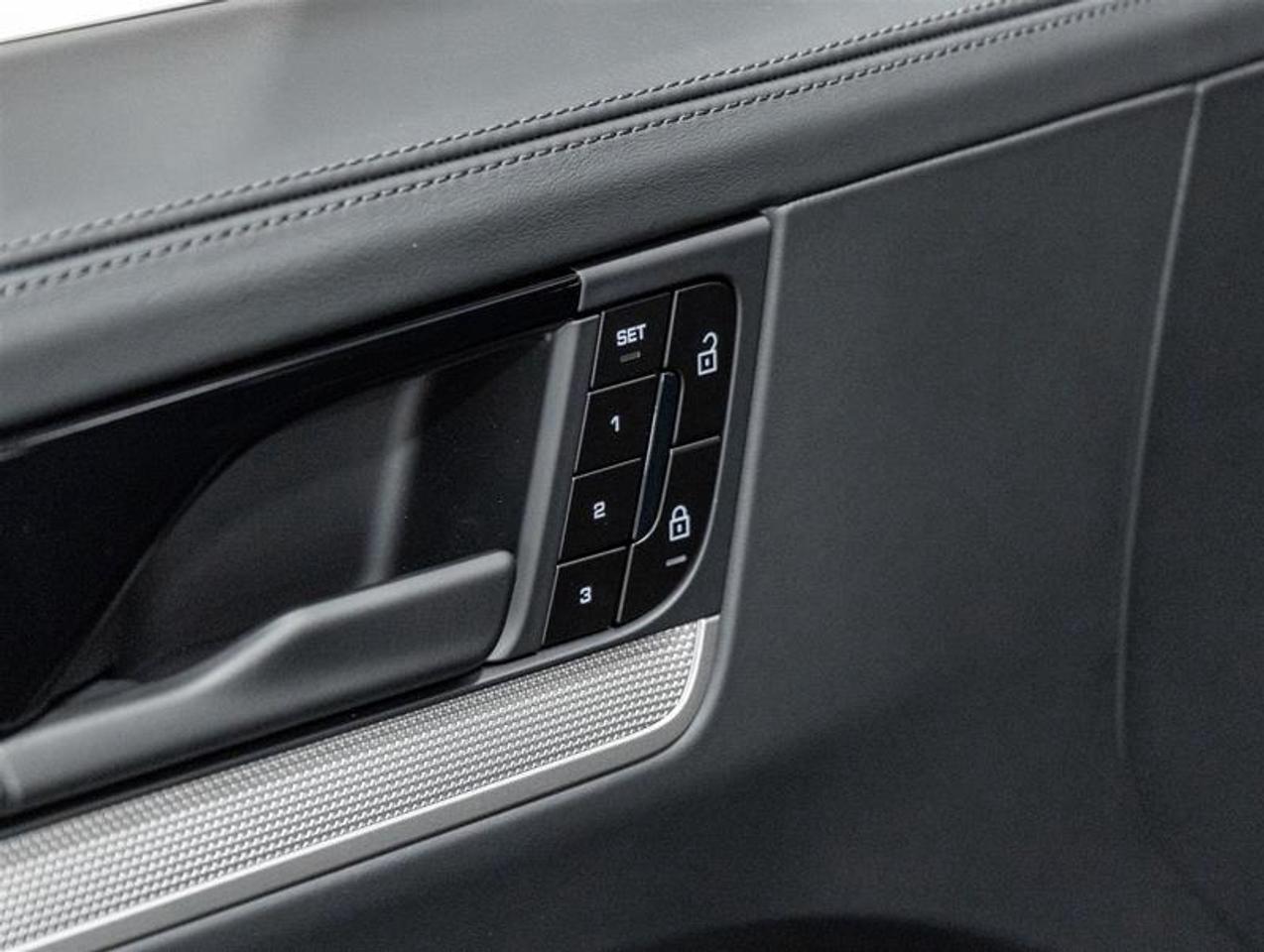 2026 Porsche Cayenne  Photo