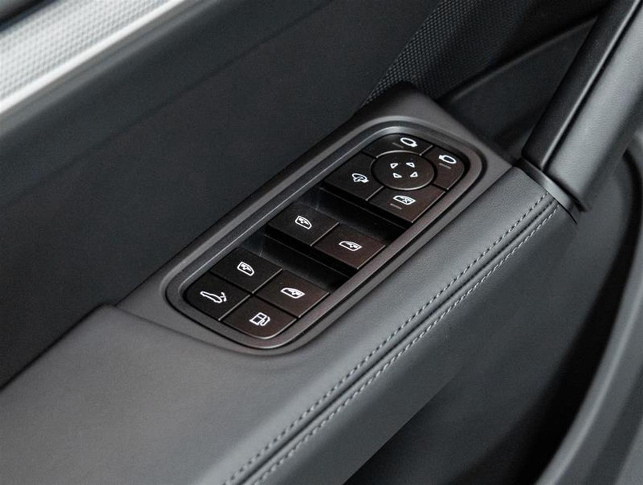 2026 Porsche Cayenne  Photo