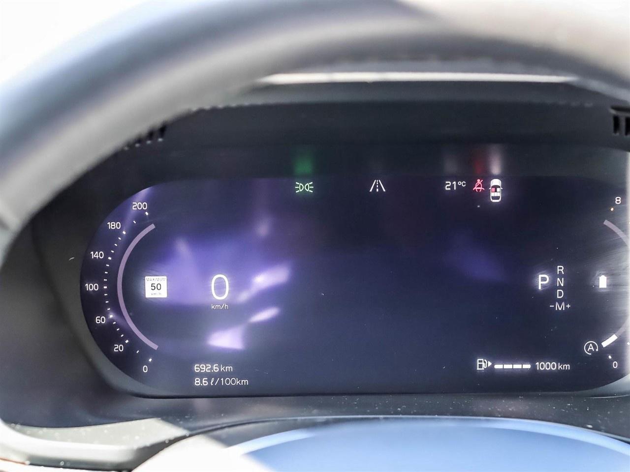 2024 Volvo XC60 B5 AWD Plus Dark Theme Photo