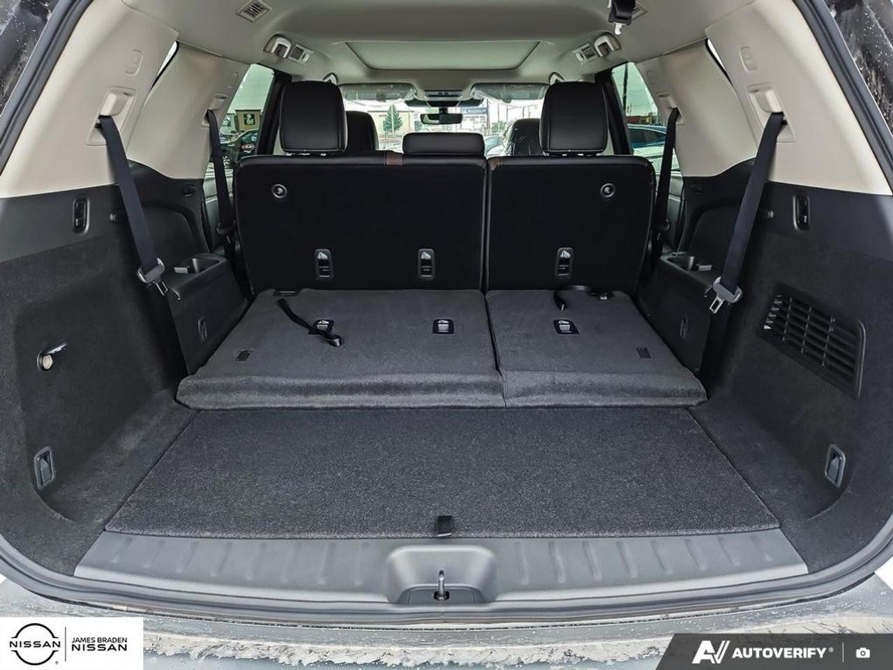 2026 Nissan Pathfinder Platinum 4WD Photo