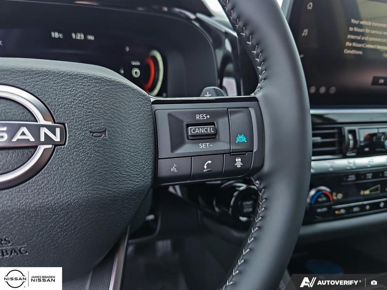 2026 Nissan Pathfinder Platinum 4WD Photo