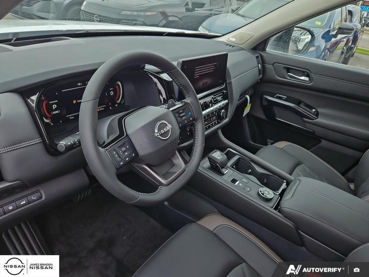 2026 Nissan Pathfinder Platinum 4WD Photo
